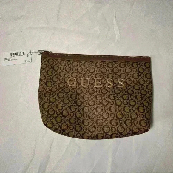 New with tags, Guess brand travel bag/toiletries bag, #A038 - Picture 3 of 5